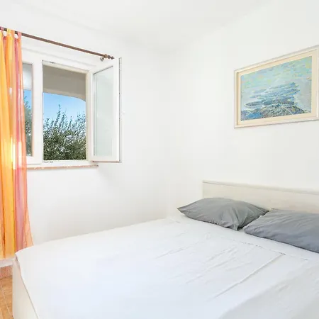 Apartments By The Sea Sevid - Trogir - 4287 Sevid